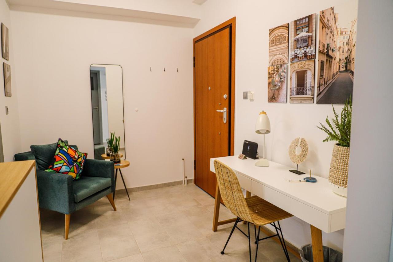 Newly Renovated Apartment 7 Min Walk From Acropolis Atény Exteriér fotografie